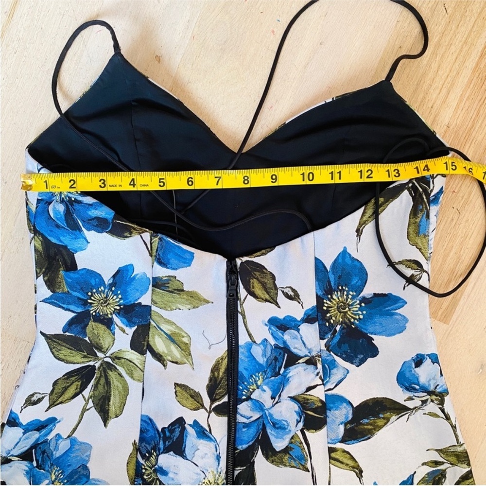 Alice and Olivia BEAUTIFUL brocade floral mini dress - Picture 7 of 10
